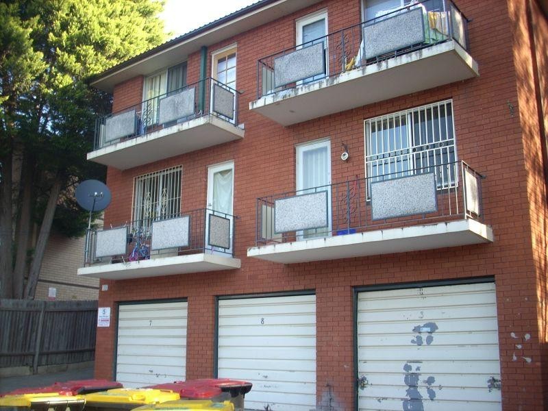 5/30 COLIN St, Lakemba NSW 2195