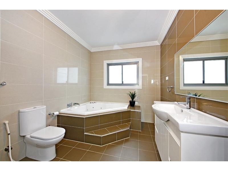 123 Ernest St, Lakemba NSW 2195