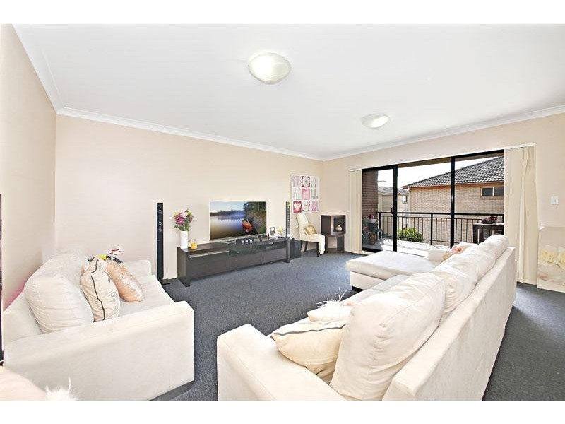 13/872 Canterbury Rd, Roselands NSW 2196