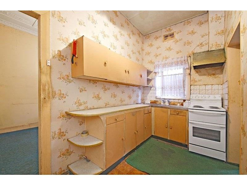 79 Dreadnought St, Roselands NSW 2196