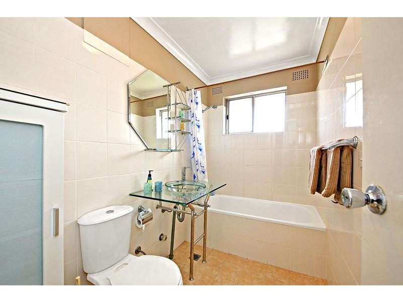 10/17 Sproule St, Lakemba NSW 2195