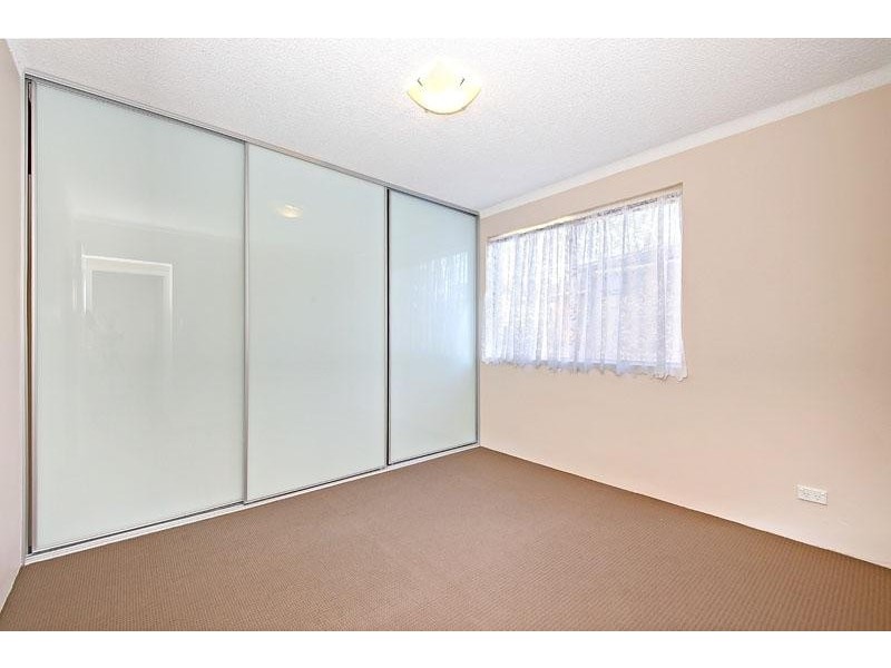 20/43 Chapel St, Roselands NSW 2196