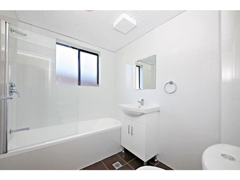 20/43 Chapel St, Roselands NSW 2196