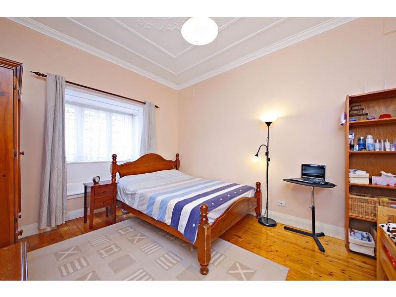 5 Vivienne Ave, Lakemba NSW 2195