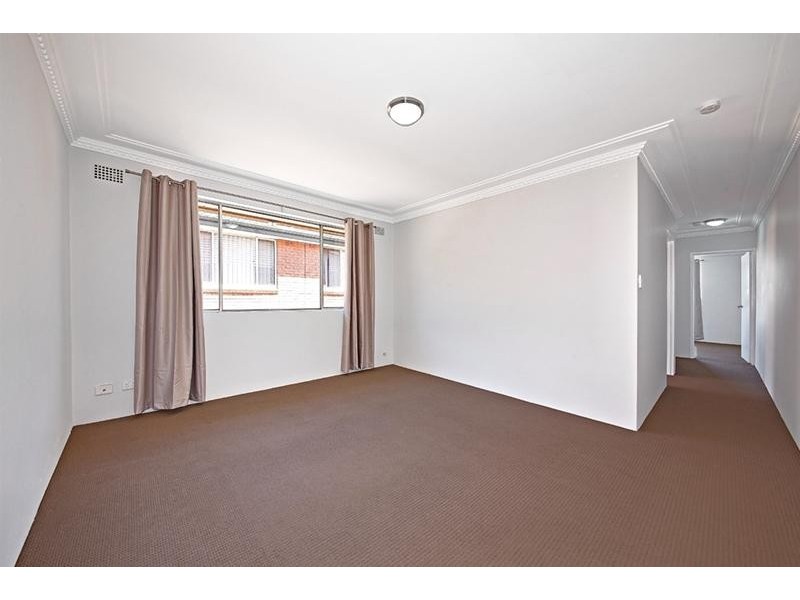 9 Hillard St, Wiley Park NSW 2195