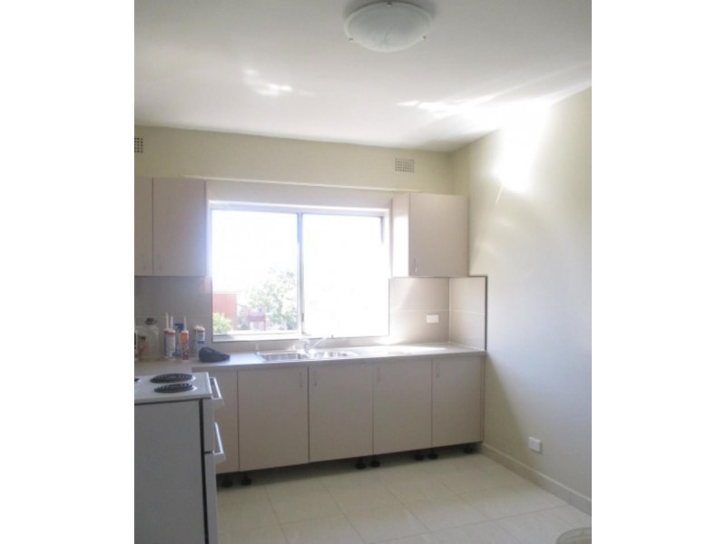 3/114 Sproule St, Lakemba NSW 2195