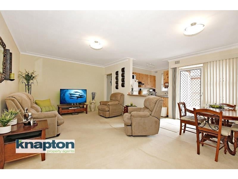 5/13 Phillip St, Roselands NSW 2196