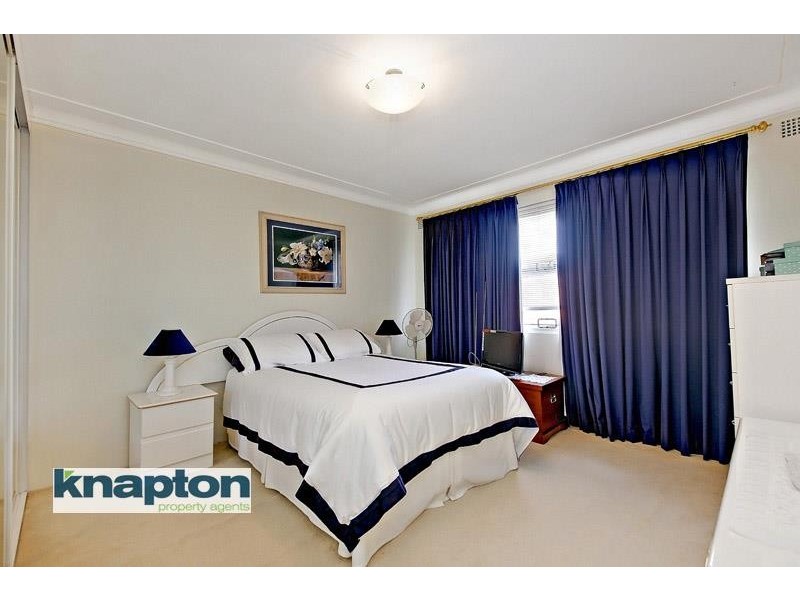 5/13 Phillip St, Roselands NSW 2196