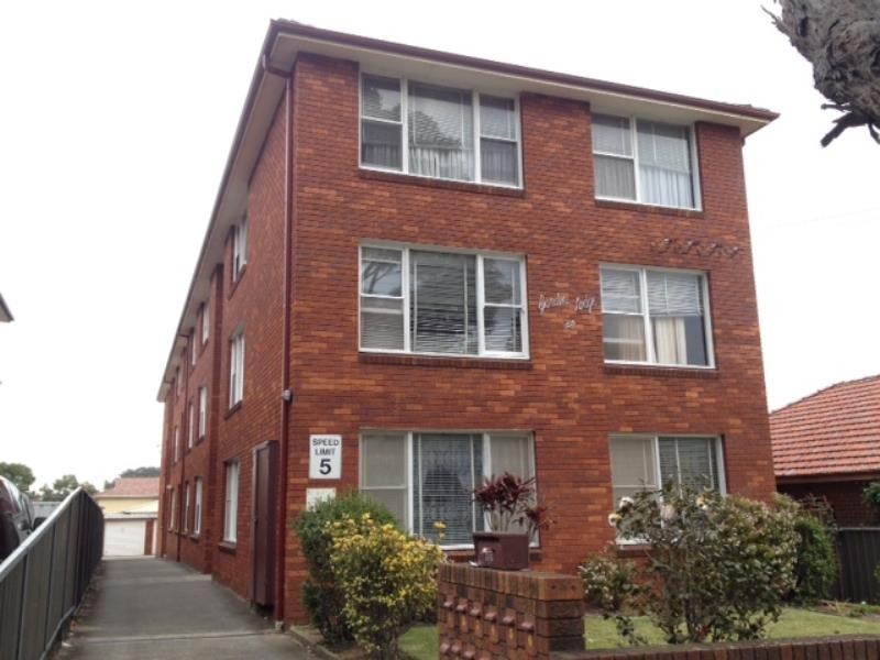 8/73 Croydon St, Lakemba NSW 2195