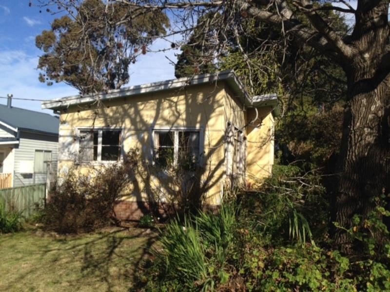 21 Nicoll St, Roselands NSW 2196