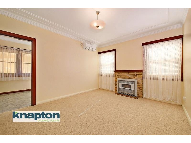 211 Gloucester St, Beverly Hills NSW 2209