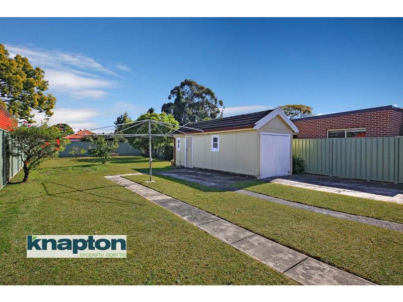 211 Gloucester St, Beverly Hills NSW 2209