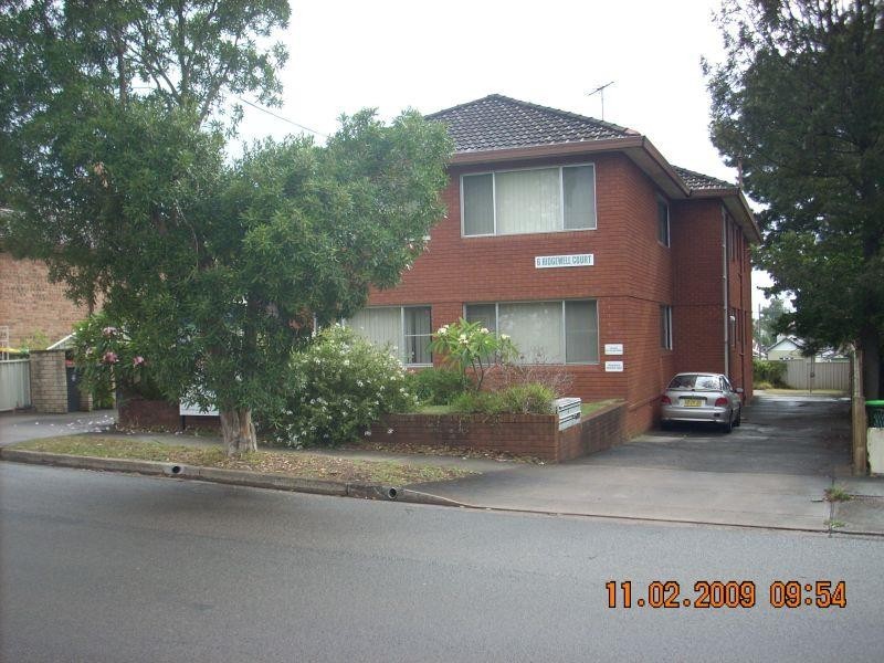 6/6 Ridgewell St, Roselands NSW 2196