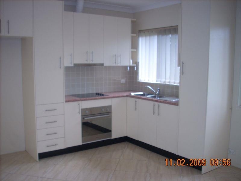 6/6 Ridgewell St, Roselands NSW 2196