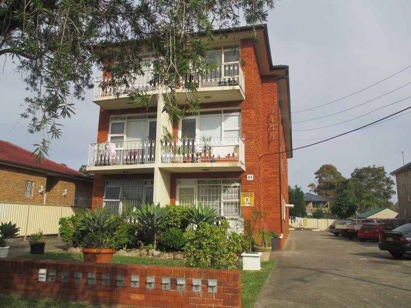 3/57 Taylor St, Lakemba NSW 2195