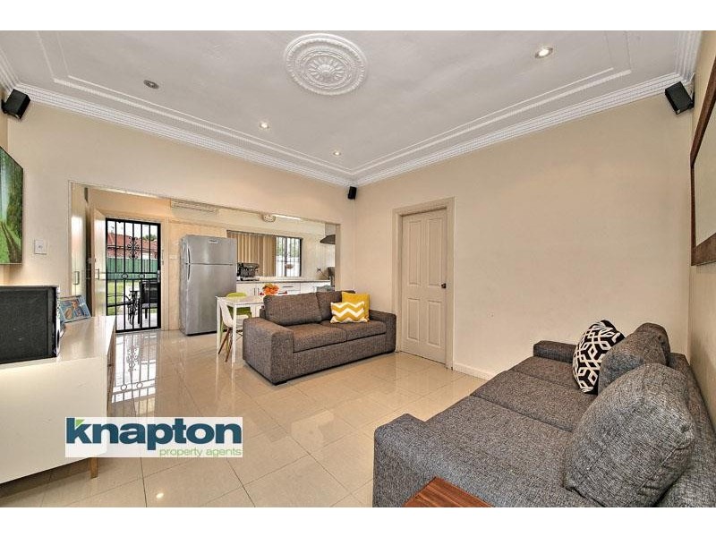 2 Juno Pde, Greenacre NSW 2190