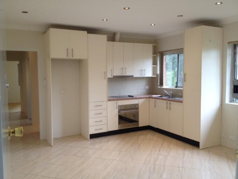 6/6 Ridgewell St, Roselands NSW 2196