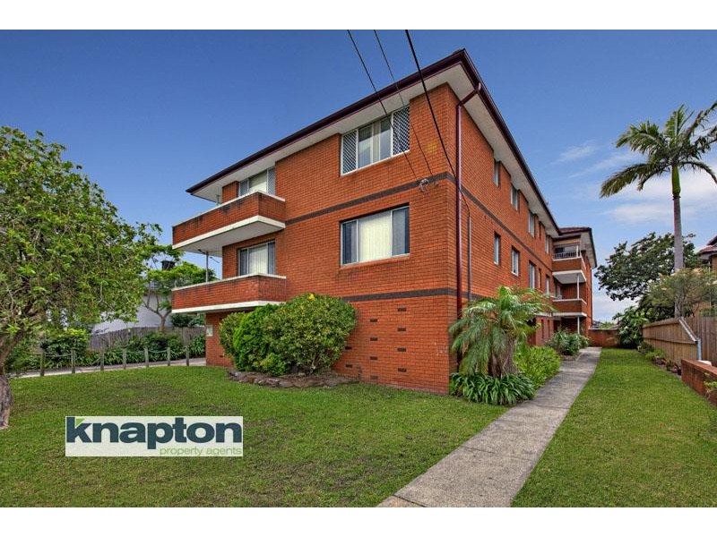 2/84  Bdwy, Punchbowl NSW 2196