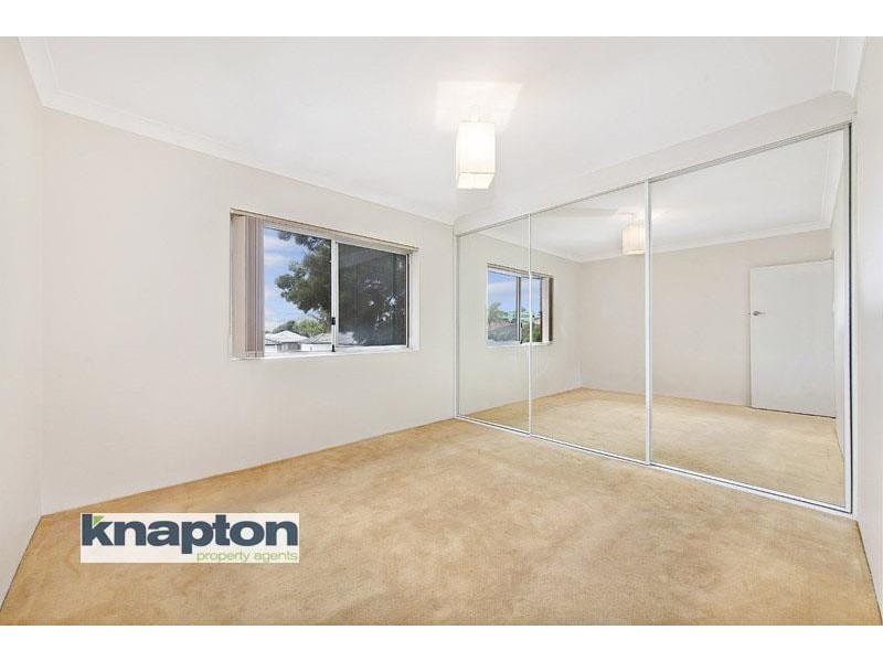 6/6 Ridgewell St, Roselands NSW 2196