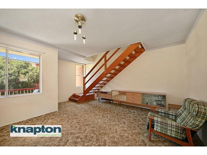 10/23 Phillip St, Roselands NSW 2196