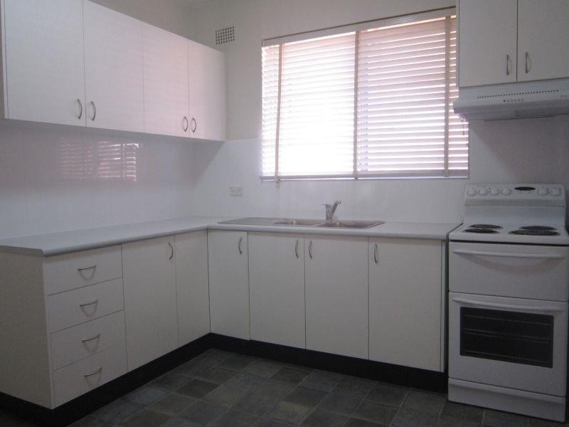 1/130 Ernest St, Lakemba NSW 2195