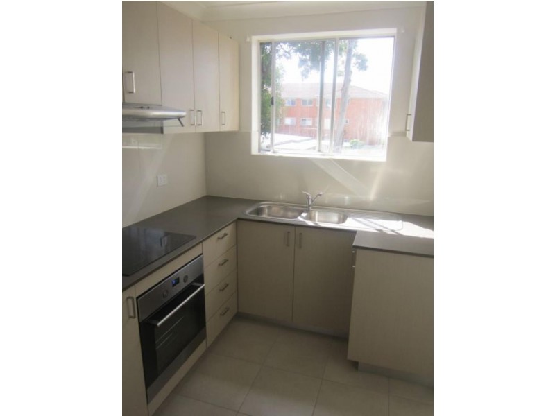 4/13 Wangee Rd, Lakemba NSW 2195