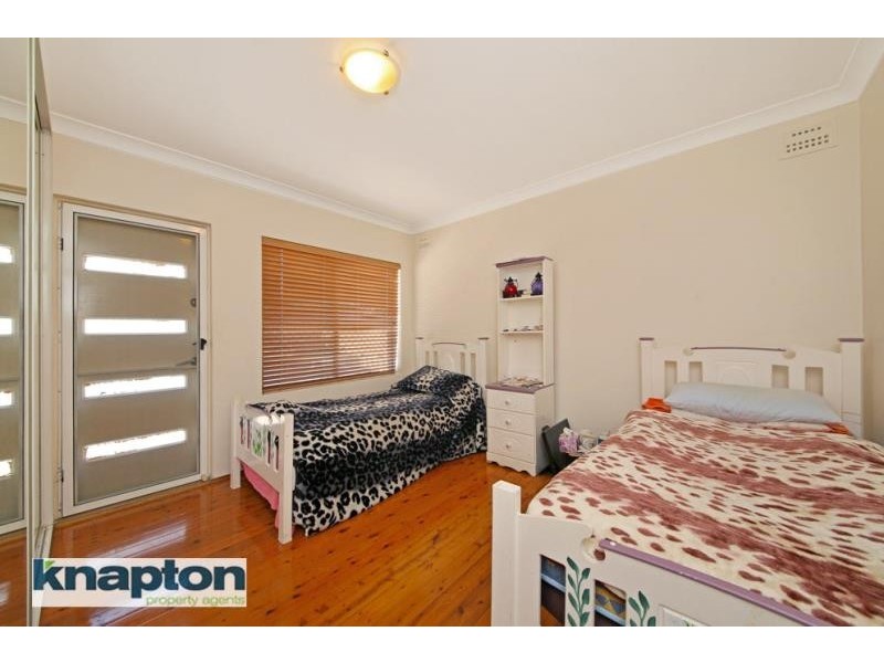 4/2 Denman Ave, Wiley Park NSW 2195