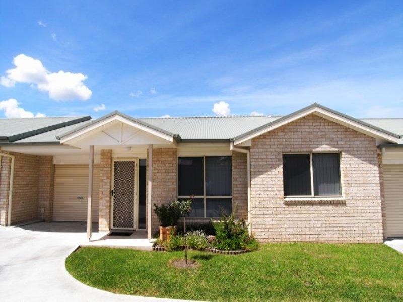 2/39 Combined St, Wingham NSW 2429