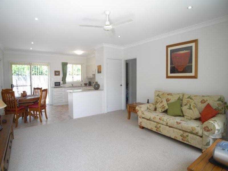 2/39 Combined St, Wingham NSW 2429