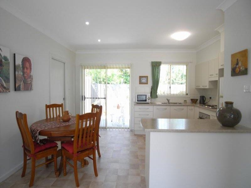 2/39 Combined St, Wingham NSW 2429