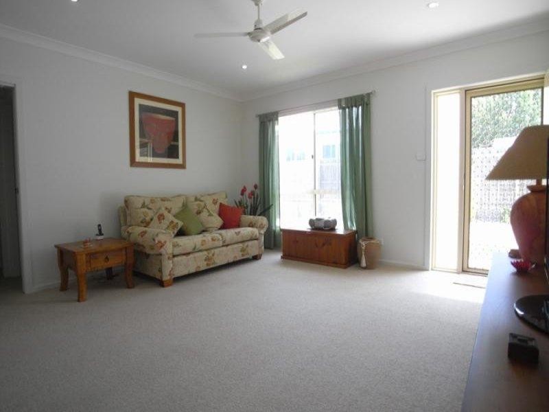 2/39 Combined St, Wingham NSW 2429