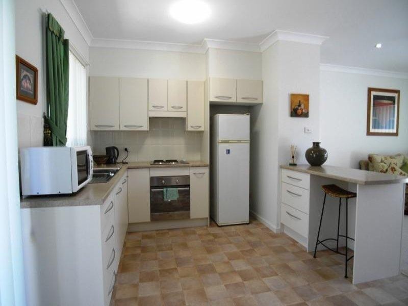2/39 Combined St, Wingham NSW 2429