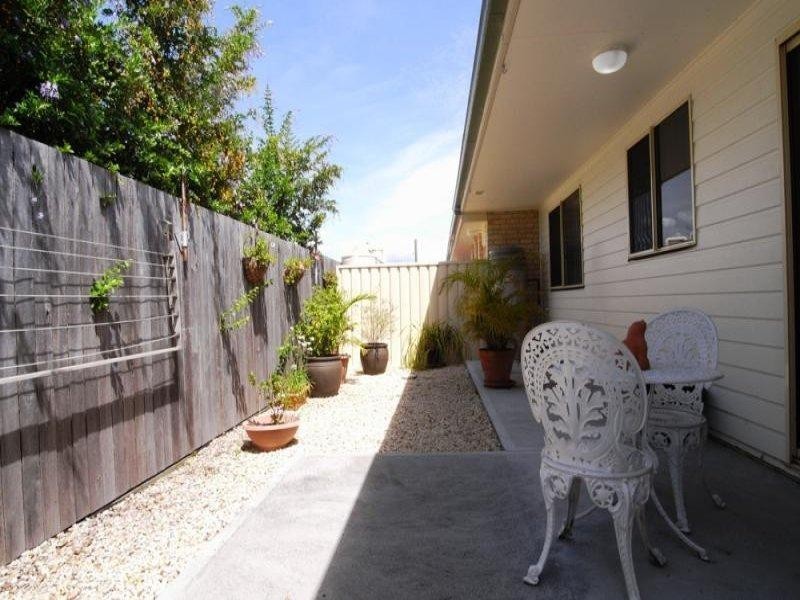 2/39 Combined St, Wingham NSW 2429
