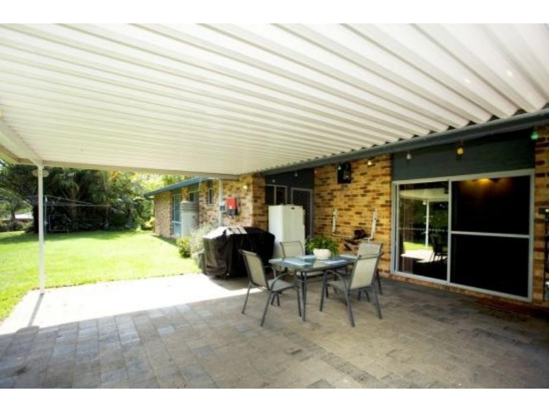 8 Kingfisher Dr, Wingham NSW 2429