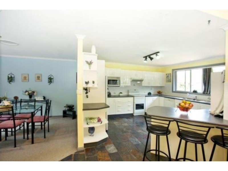 8 Kingfisher Dr, Wingham NSW 2429