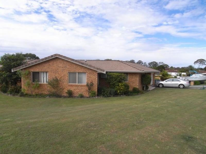 2 Mallee Cl, Wingham NSW 2429