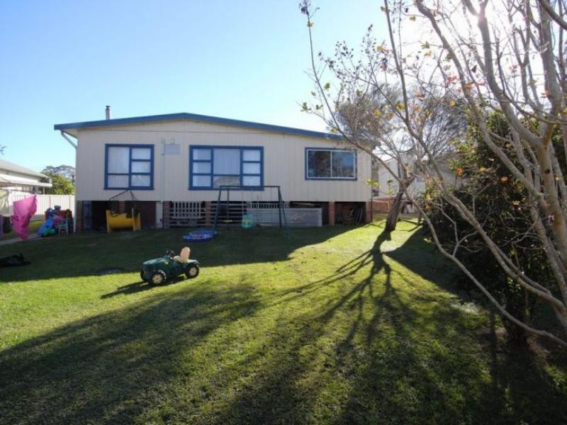 25 Moon St, Wingham NSW 2429