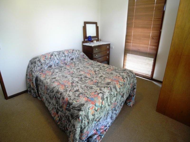 9 Irvine St, Wingham NSW 2429