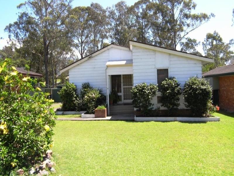 9 Irvine St, Wingham NSW 2429
