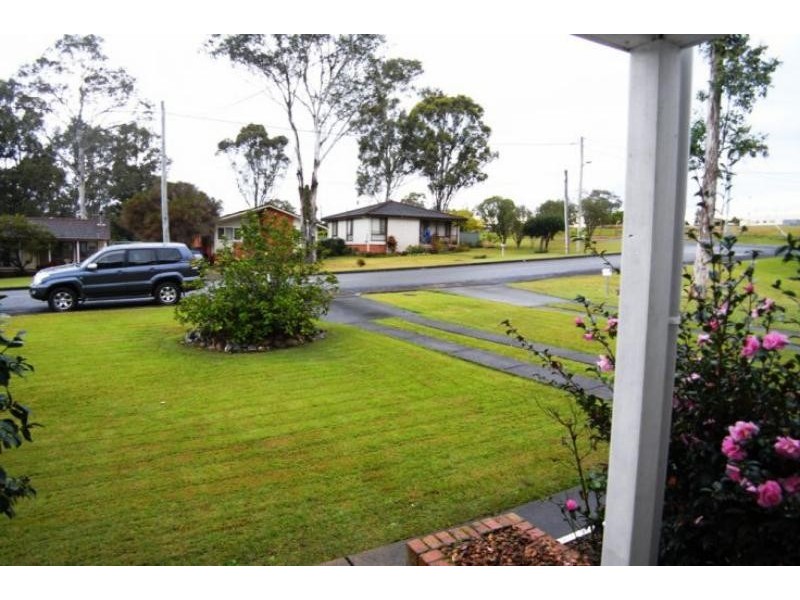 9 Irvine St, Wingham NSW 2429