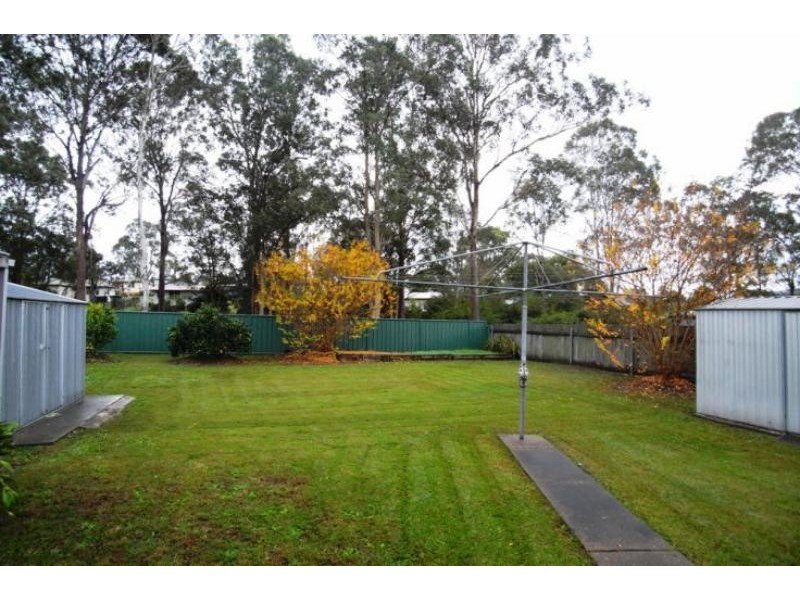 9 Irvine St, Wingham NSW 2429