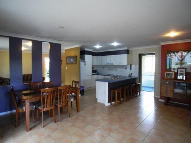 8 Country Club Dr, Wingham NSW 2429