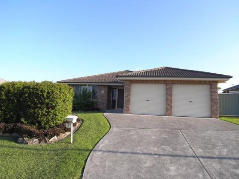 8 Country Club Dr, Wingham NSW 2429