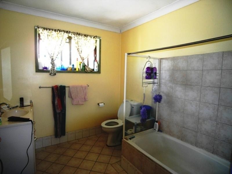 62A Combined St, Wingham NSW 2429
