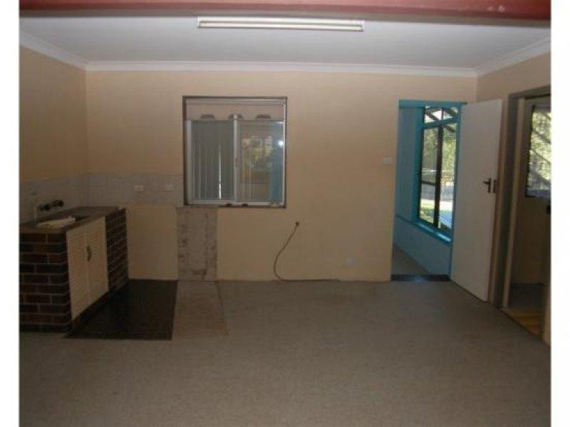 82 Richardson St, Wingham NSW 2429