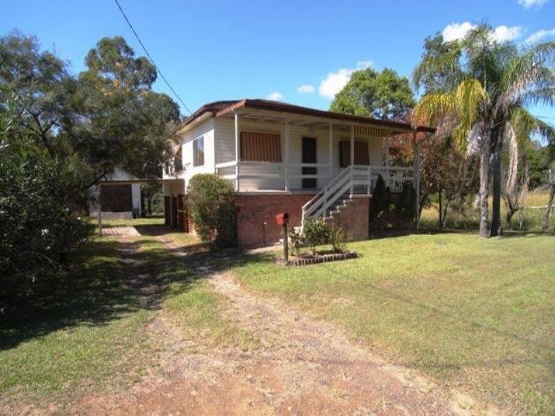 57 Queen St, Wingham NSW 2429