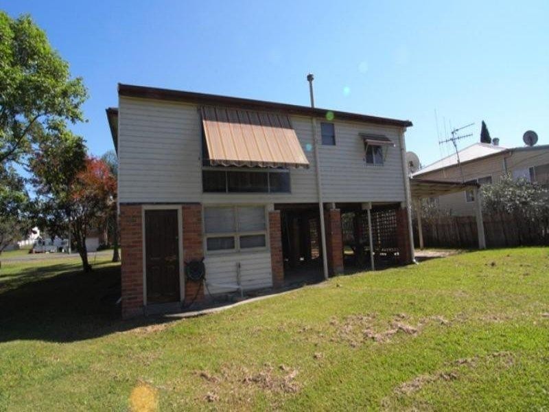 57 Queen St, Wingham NSW 2429