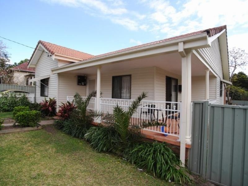 11 William St, Wingham NSW 2429