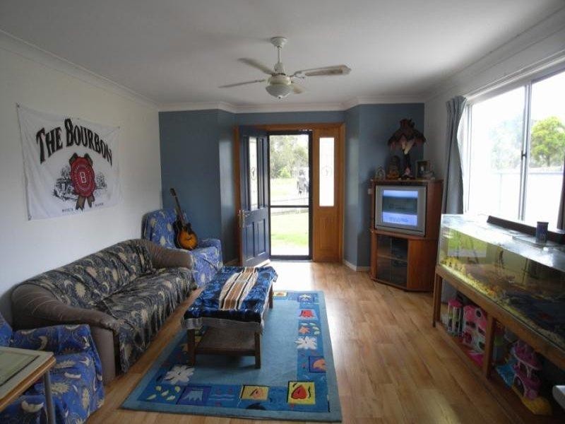 1234 Gloucester Rd, Wingham NSW 2429