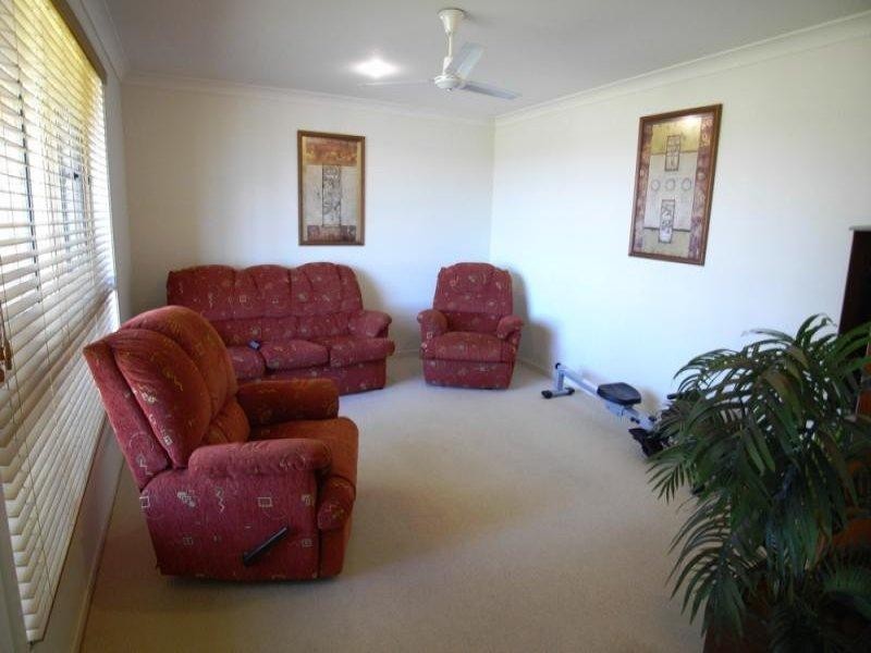 1 Hereford Cl, Wingham NSW 2429
